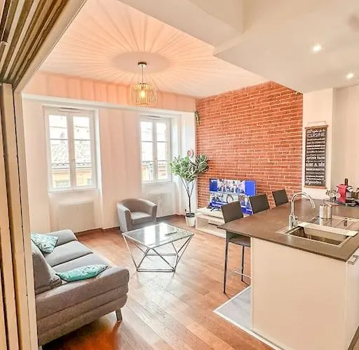 Belle Vue A Saint-cyprien-parking-hyper Centre