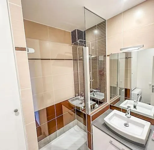 Belle Vue A Saint-cyprien-parking-hyper Centre *